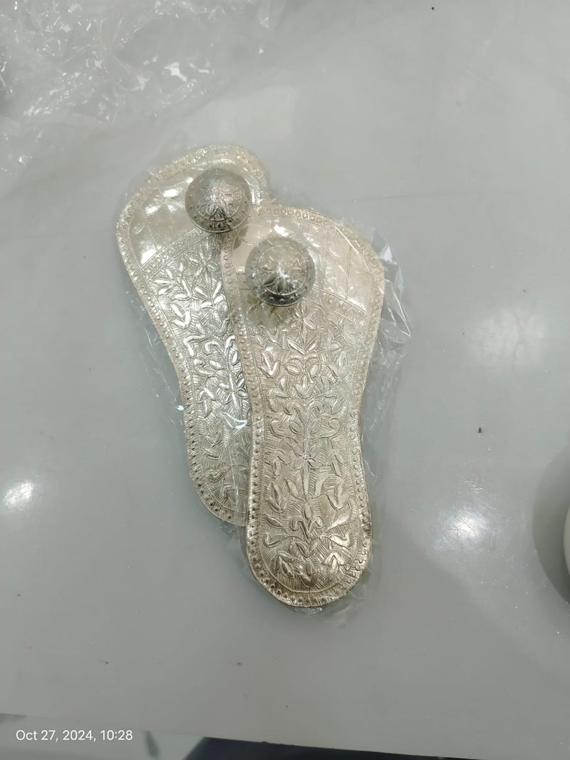 92.5 Silver Purity Charan Paduka or slippers for idol krishna laddu gopala, little krishna or Vshnu Narayana puja art in India, UK, USA, All Country