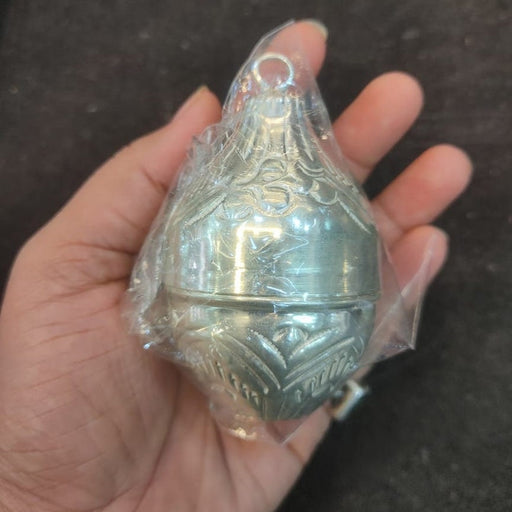 Silver Made Shrifal Naryal for Gifiting or Home Usage Purpose, Silver Article for Gifting in India, UK, USA, All Country