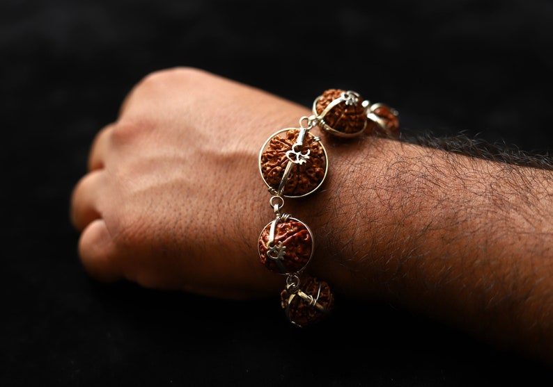 Rudraksha Bead Bracelet Wrist Mala With Silver Om Charm Yoga, Hindu  Meditation - Etsy | Rudraksha bracelet, Rudraksha, Wrist mala